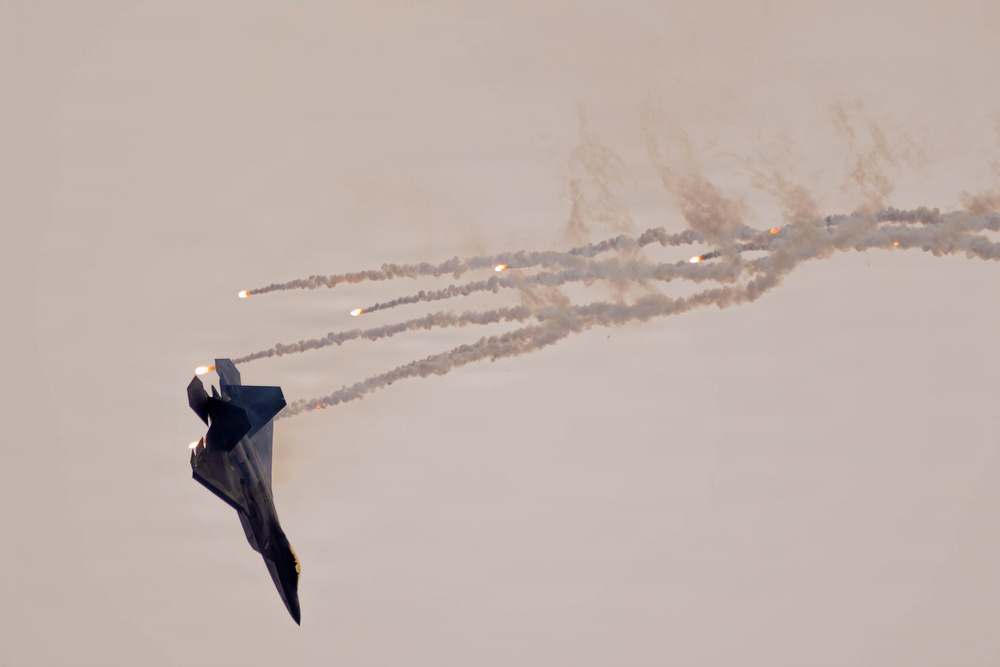 F-22 Raptor Aerial Demonstration Team performs at Air Dot Show Tour Ft. Lauderdale 2025