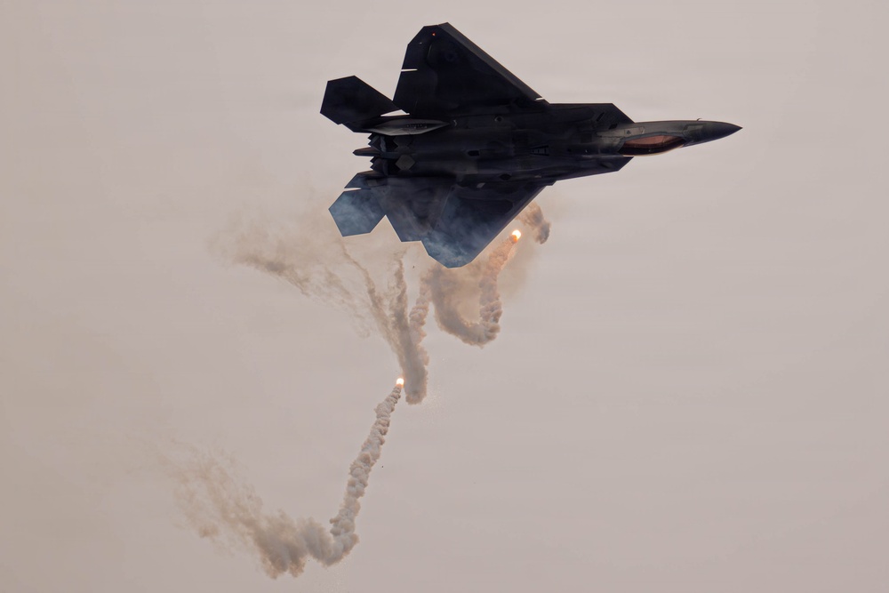 F-22 Raptor Aerial Demonstration Team performs at Air Dot Show Tour Ft. Lauderdale 2025