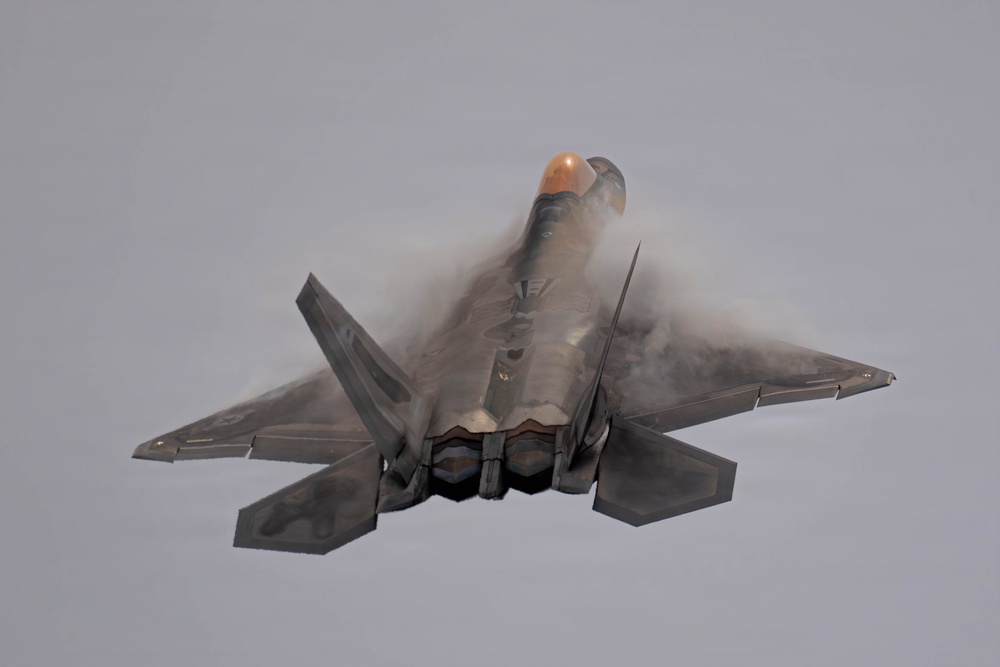 F-22 Raptor Aerial Demonstration Team performs at Air Dot Show Tour Ft. Lauderdale 2025