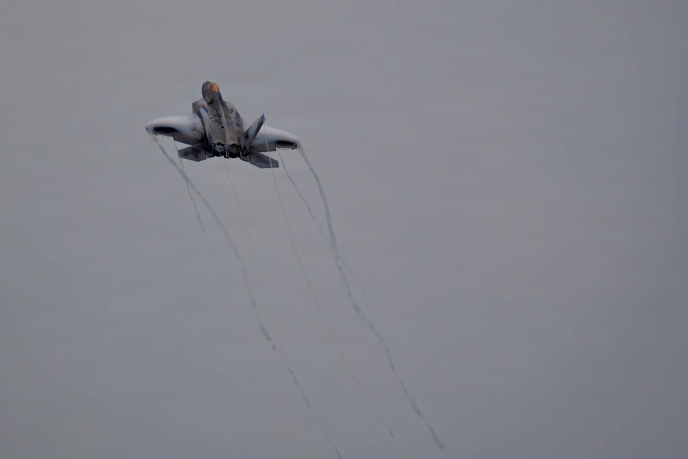 F-22 Raptor Aerial Demonstration Team performs at Air Dot Show Tour Ft. Lauderdale 2025