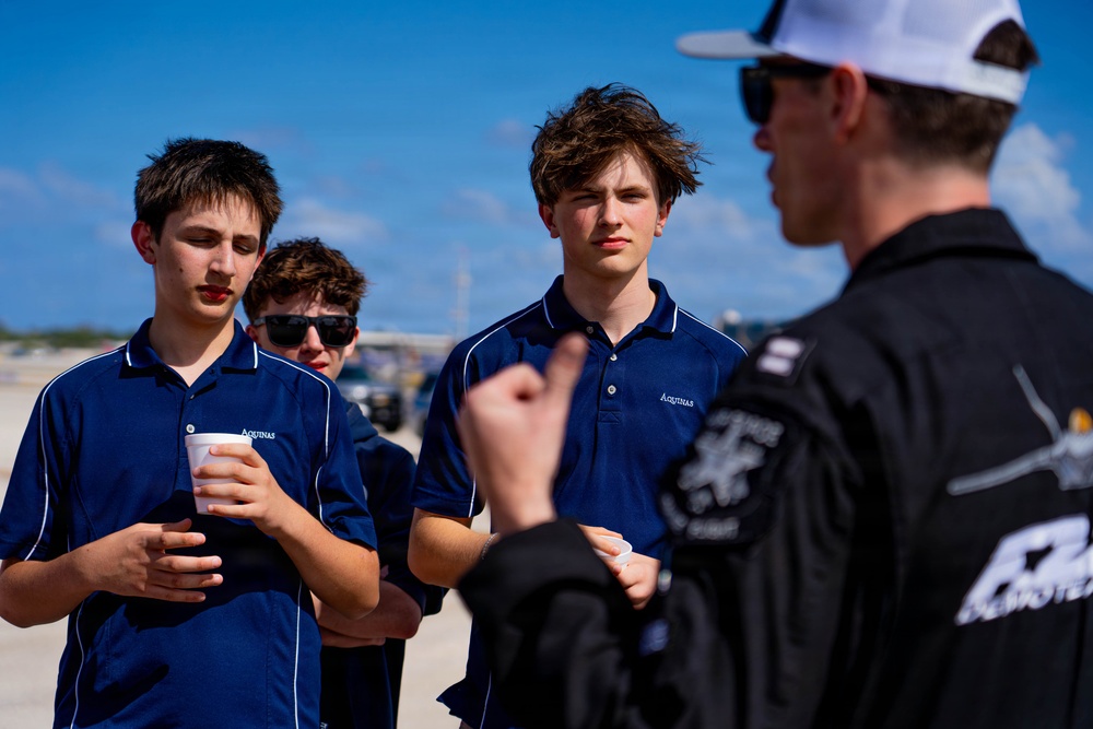 F-22 Raptor Aerial Demonstration Team performs at Air Dot Show Tour Ft. Lauderdale 2025