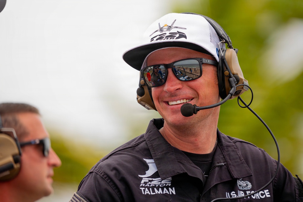 F-22 Raptor Aerial Demonstration Team performs at Air Dot Show Tour Ft. Lauderdale 2025