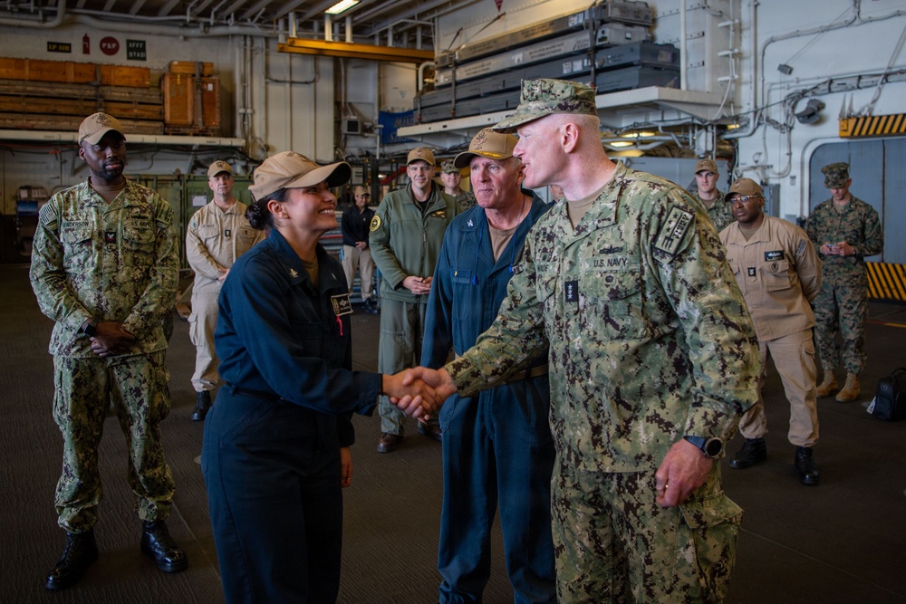 Lt. Gen. Wortman, Vice Adm. Wade visit USS Boxer