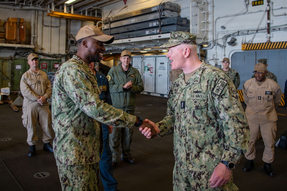 Lt. Gen. Wortman, Vice Adm. Wade visit USS Boxer