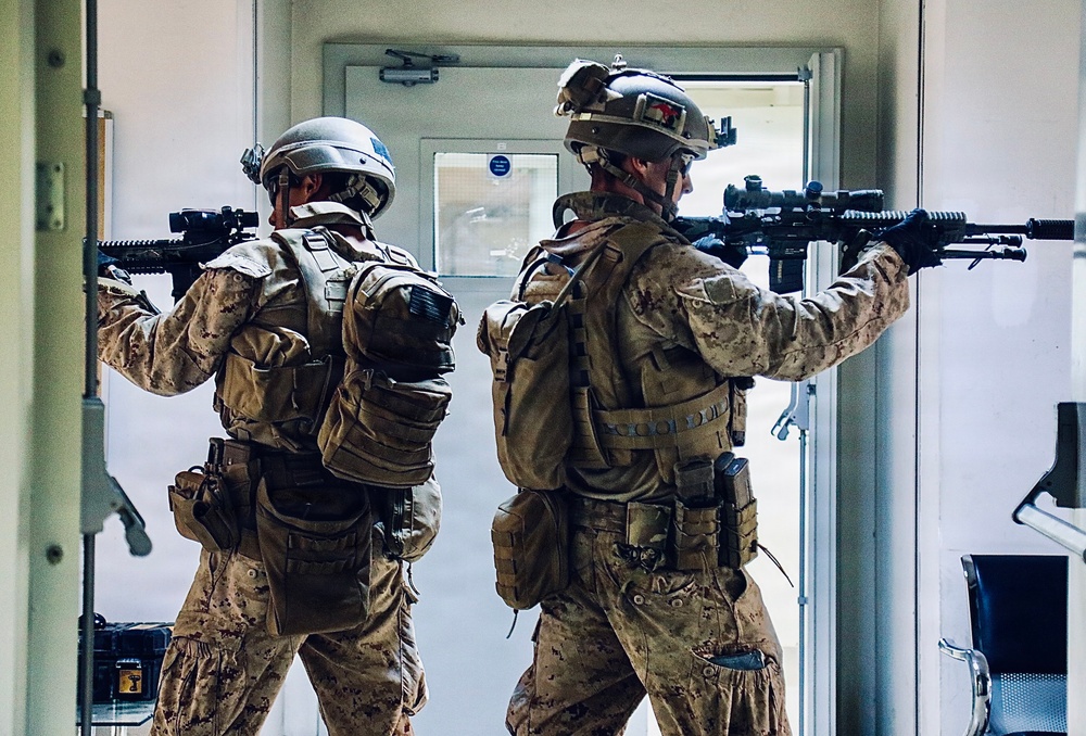 Evacuation at Hamid Karzai International Airport