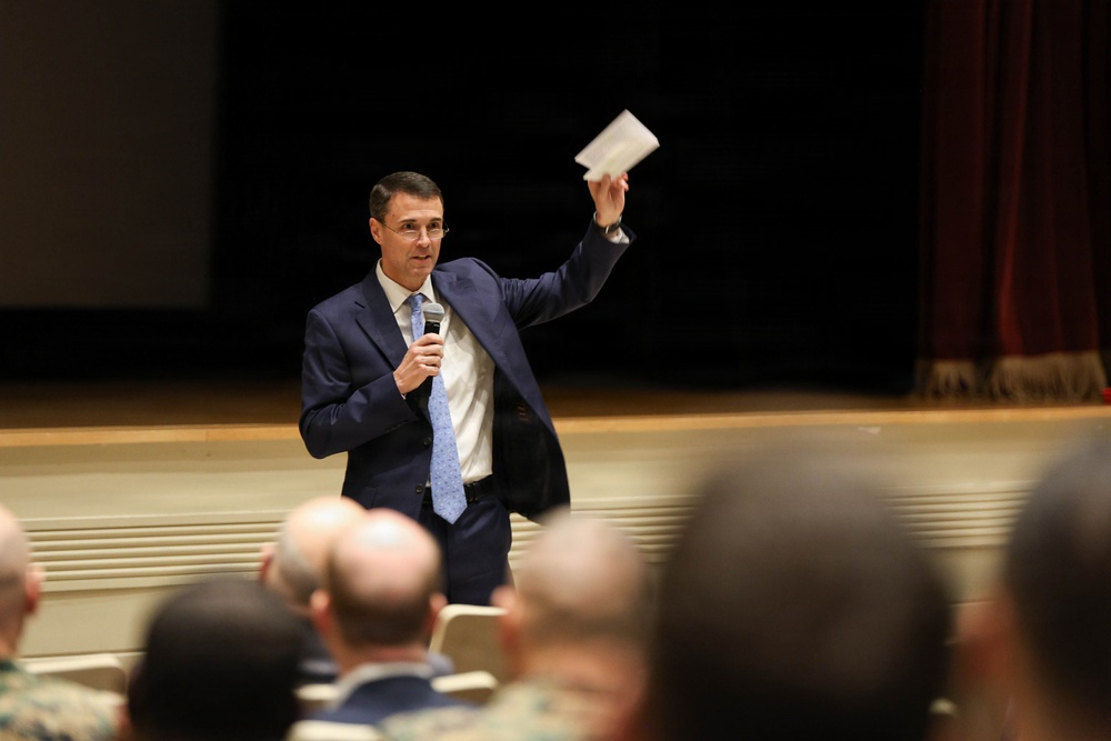 CD&amp;I Recognizes Civilian Excellence