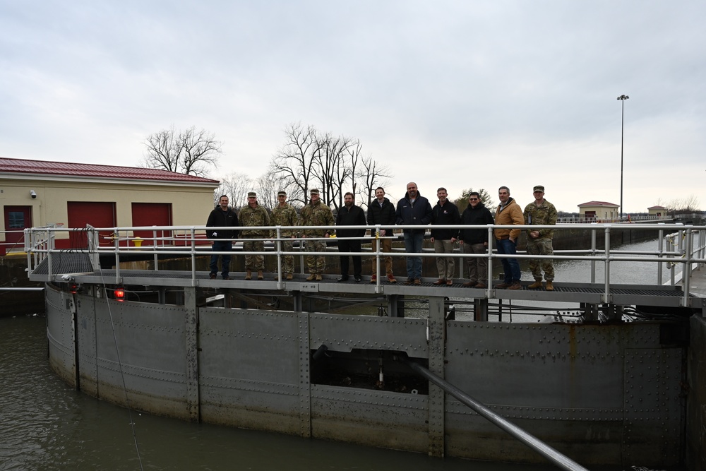 USACE Visitors Tour the Buffalo District