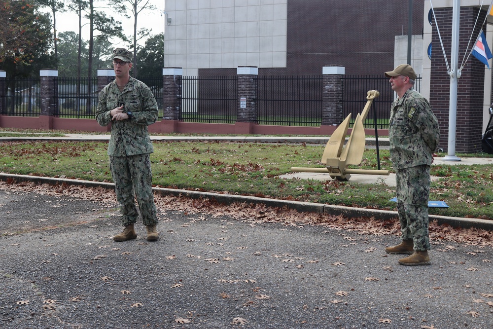 Chief reenlists at NIOC Pensacola
