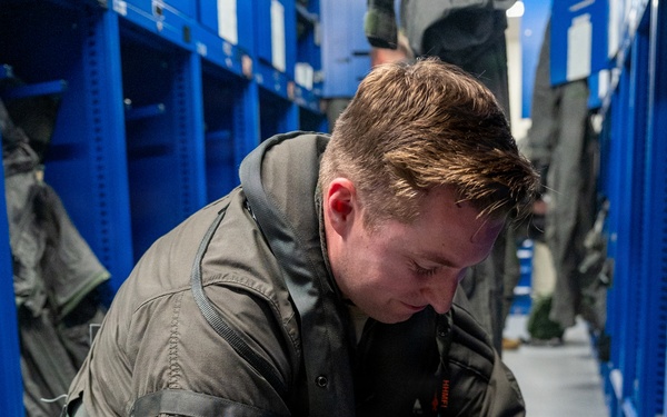 Brothers in Flight: Twin Pilots Share the Sky