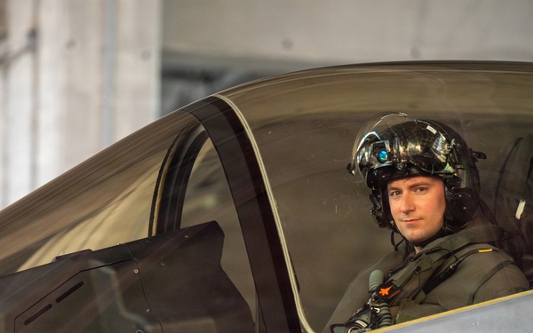 Brothers in Flight: Twin Pilots Share the Sky