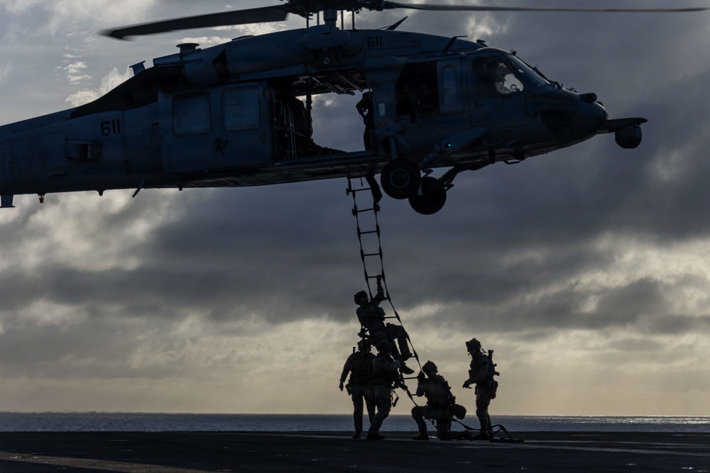 Abraham Lincoln conducts EOD exercise