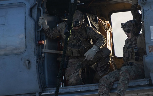 Abraham Lincoln conducts EOD exercise