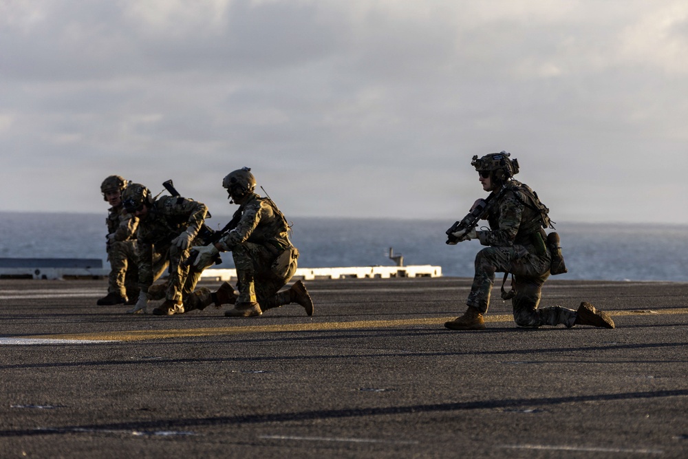 Abraham Lincoln conducts EOD exercise