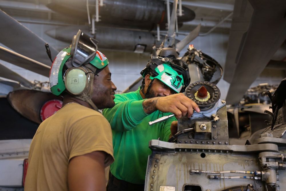 Abraham Lincoln conducts routine aircraft maintenance
