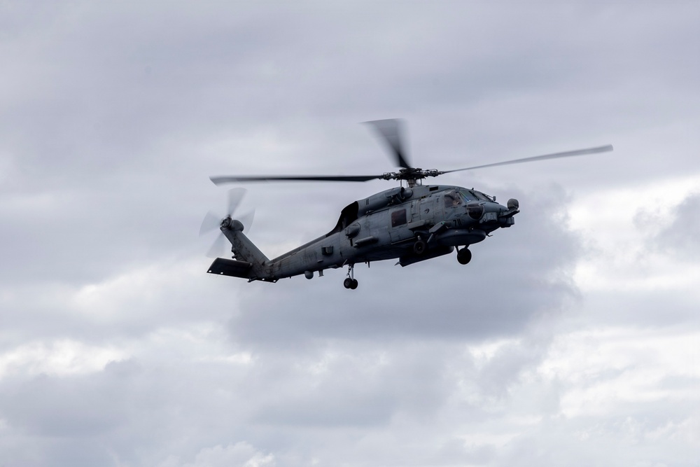 Abraham Lincoln conducts flight operations