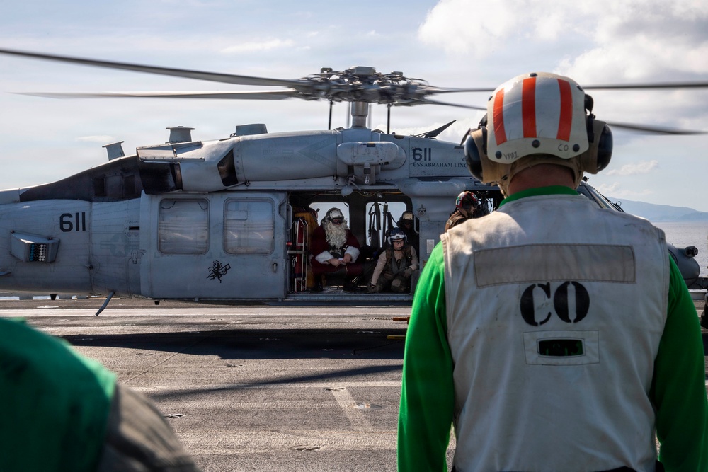 Abraham Lincoln celebrates Christmas