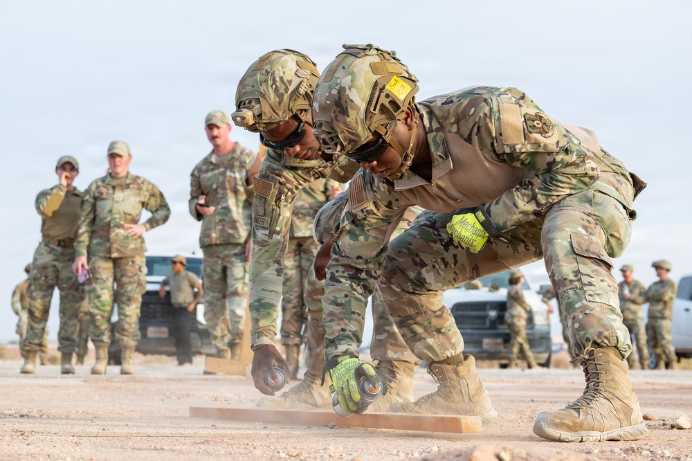 378th ECES fills the gaps during RADR training