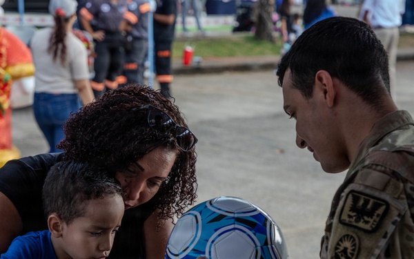 U.S. Army donates gifts during Tour Firmeza in Panama City, Panama