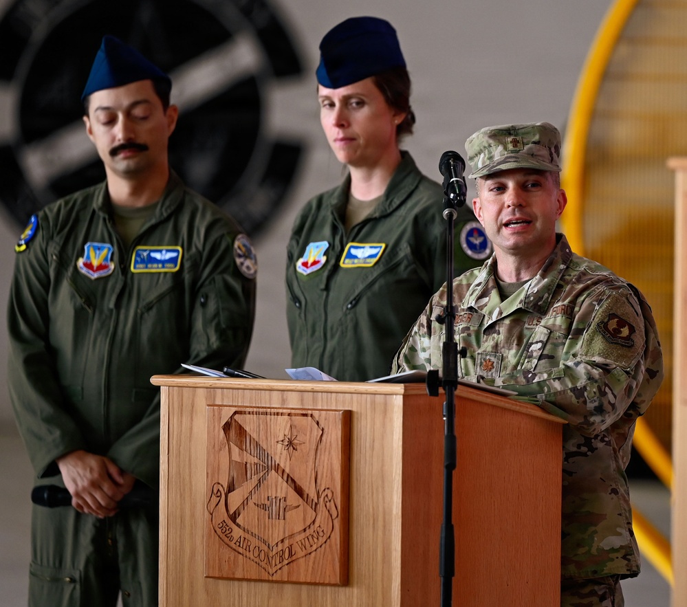 552nd Operations Group Welcomes New Commander