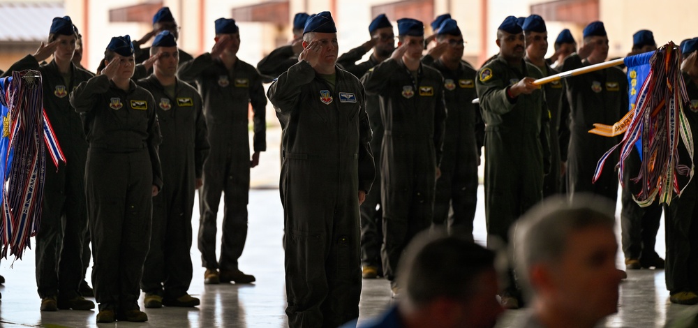 552nd Operations Group Welcomes New Commander