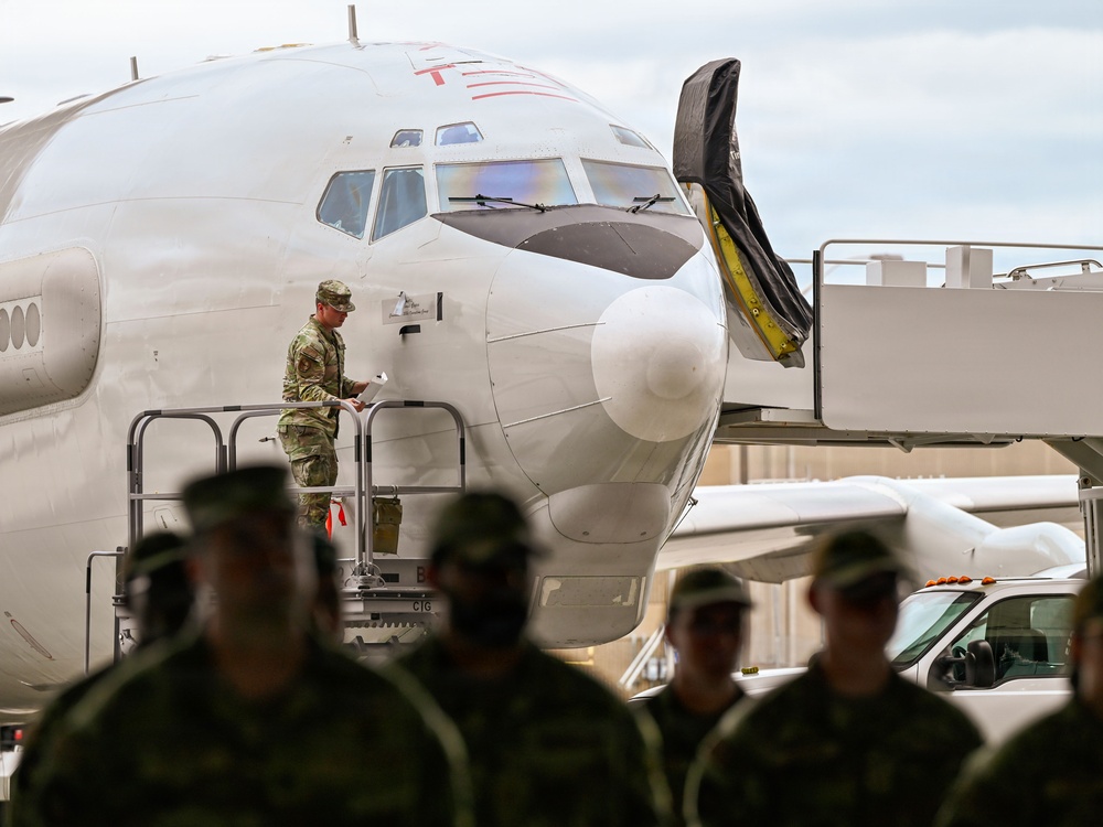 552nd Operations Group Welcomes New Commander