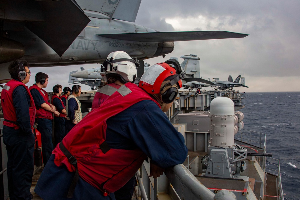 Abraham Lincoln conducts live fire exercise