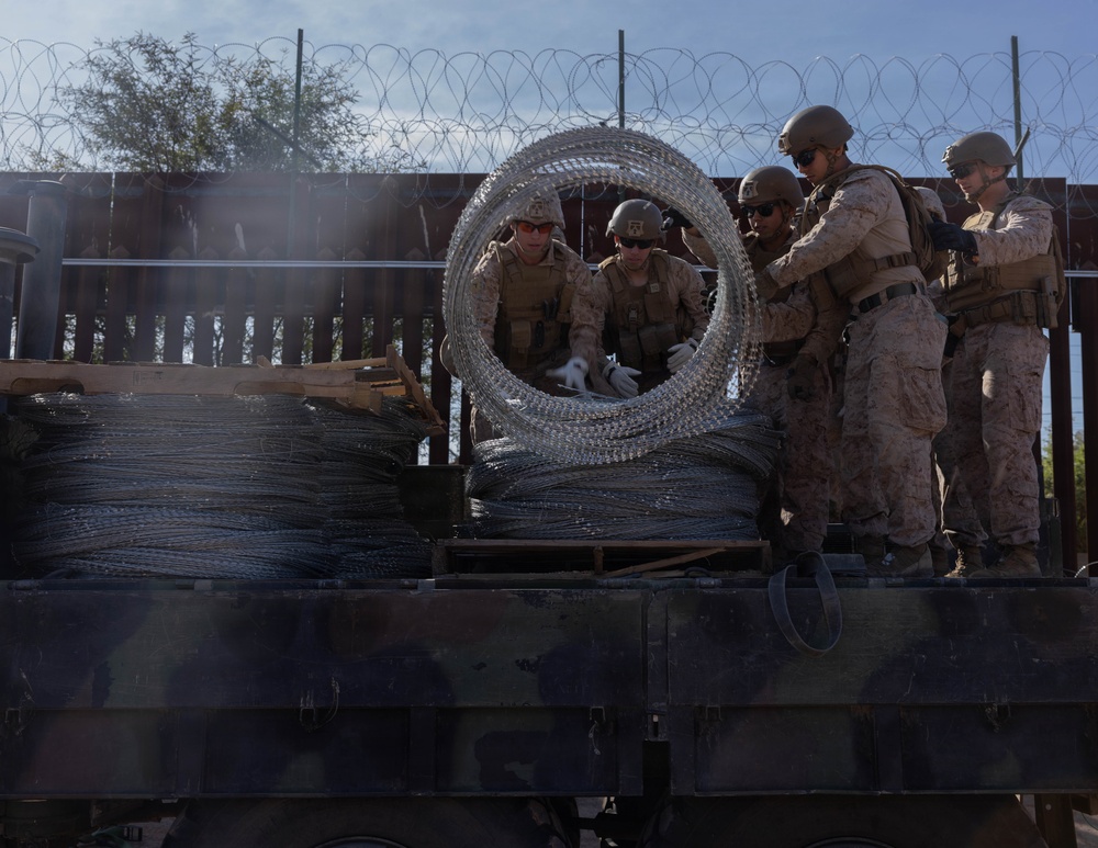 JTS-SB Marines transport concertina wire to the southern border
