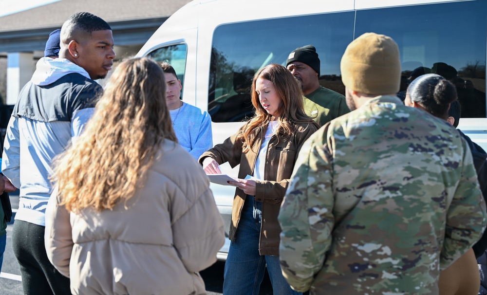 552nd ACW Honors the Fallen During Wreaths Across America