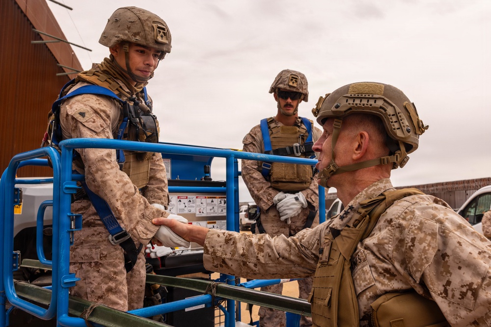 Lt. Gen. Wortman visits southern border