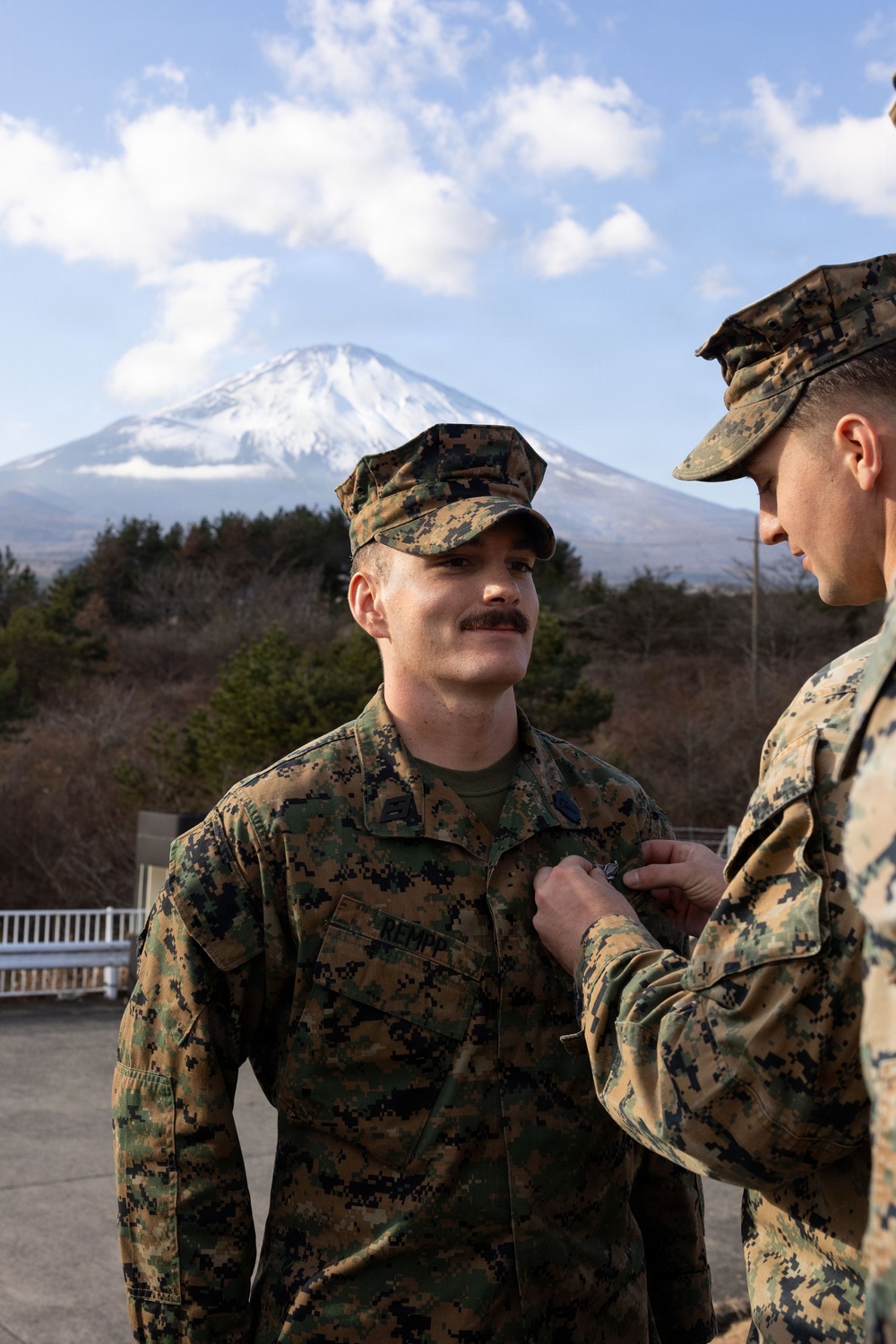 V16 Fleet Marine Force Pinning Ceremony
