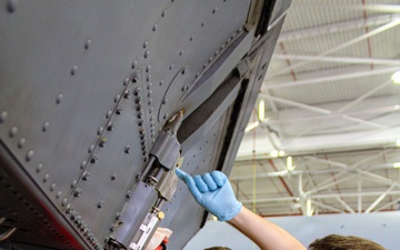 KC-135 Maintenance
