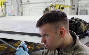 KC-135 Maintenance
