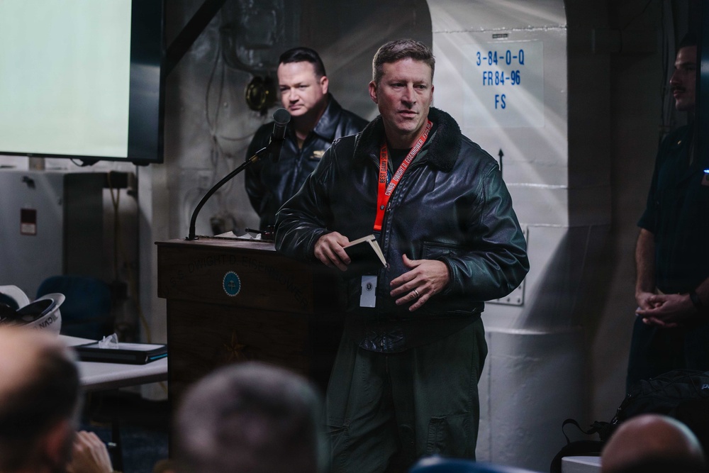 Ike Conducts Planned Incremental Availability maintenance period