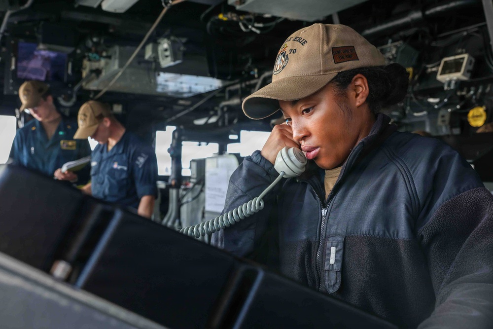 USS Lake Erie (CG 70) conducts a replenishment-at-sea with USNS Robert E. Peary (T-AKE-5)