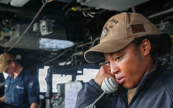 USS Lake Erie (CG 70) conducts a replenishment-at-sea with USNS Robert E. Peary (T-AKE-5)