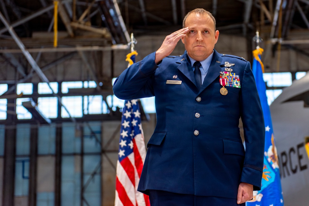 Boenisch assumes command of the 121st Maintenance Group