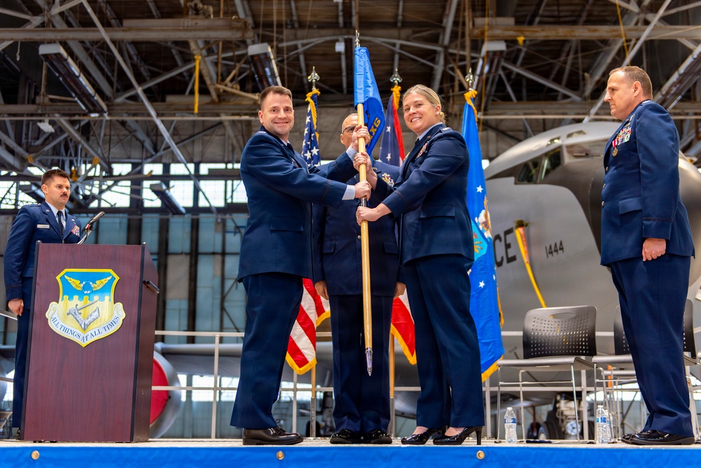 Boenisch assumes command of the 121st Maintenance Group