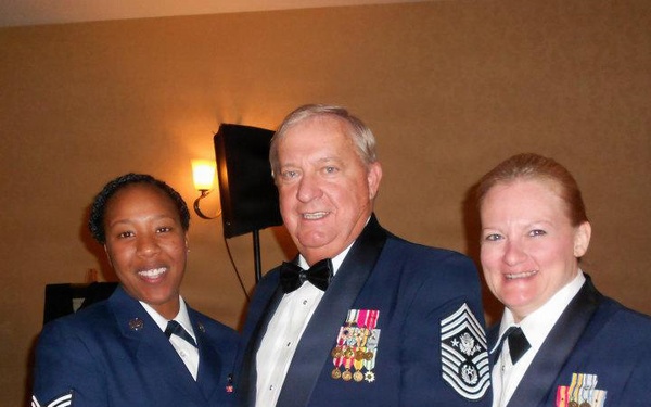 916th Airmen participate in regional conference