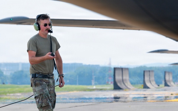 REFORPAC 25: KC-135 pre-flight