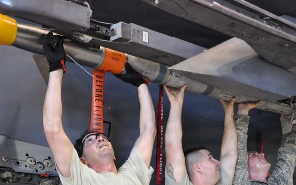 Weapons load competition pits east coast Reserve wings in battle to be the best