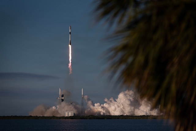 Starlink 6-96 Launches from Cape Canaveral Space Force Station
