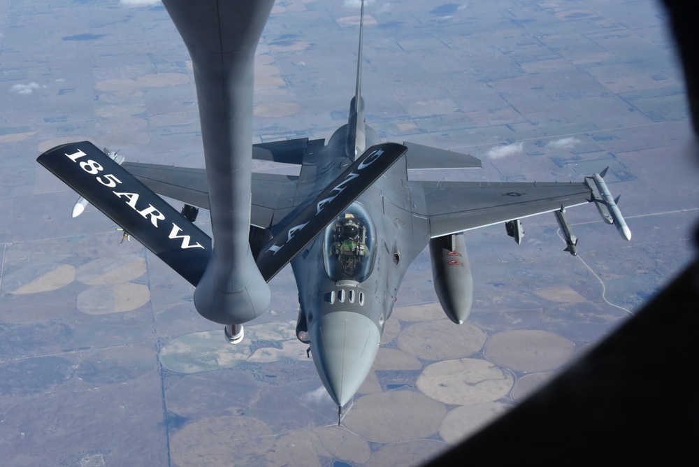 F-16 Fighting Falcon prepares to receive fuel from KC-135
