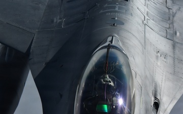185th ARW conducts mid-air refueling
