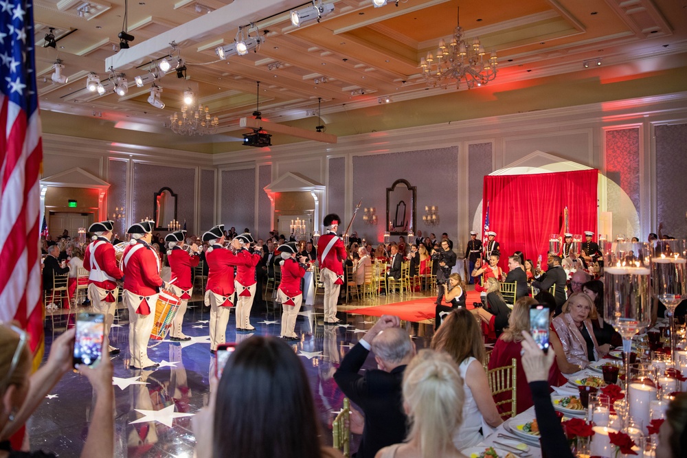Fife and Drum at the 65th International Red Cross Ball