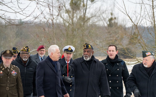 56th Multi-Domain Command-Europe Honors Fallen Soldiers at Redleg Memorial