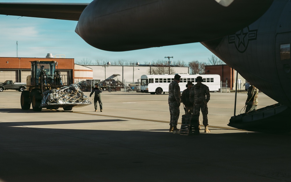 139th Airlift Wing Airmen prepare to fly