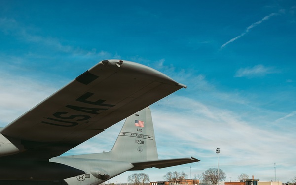 139th Airlift Wing Airmen prepare to fly
