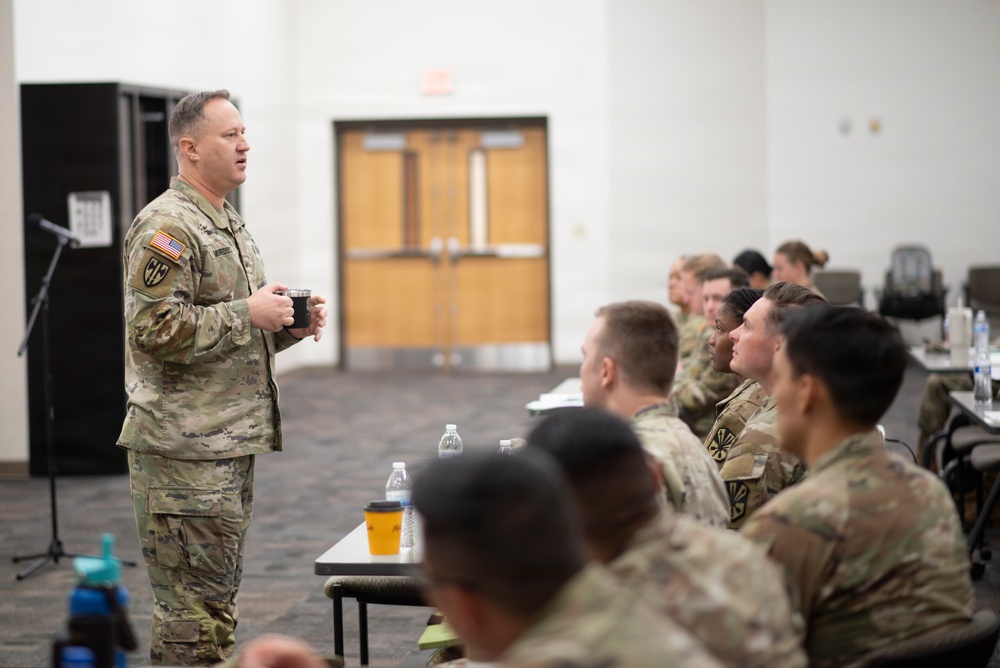 Arizona National Guard Officers Gain Insight Into Command Expectations at Leadership Retreat