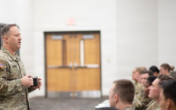 Arizona National Guard Officers Gain Insight Into Command Expectations at Leadership Retreat