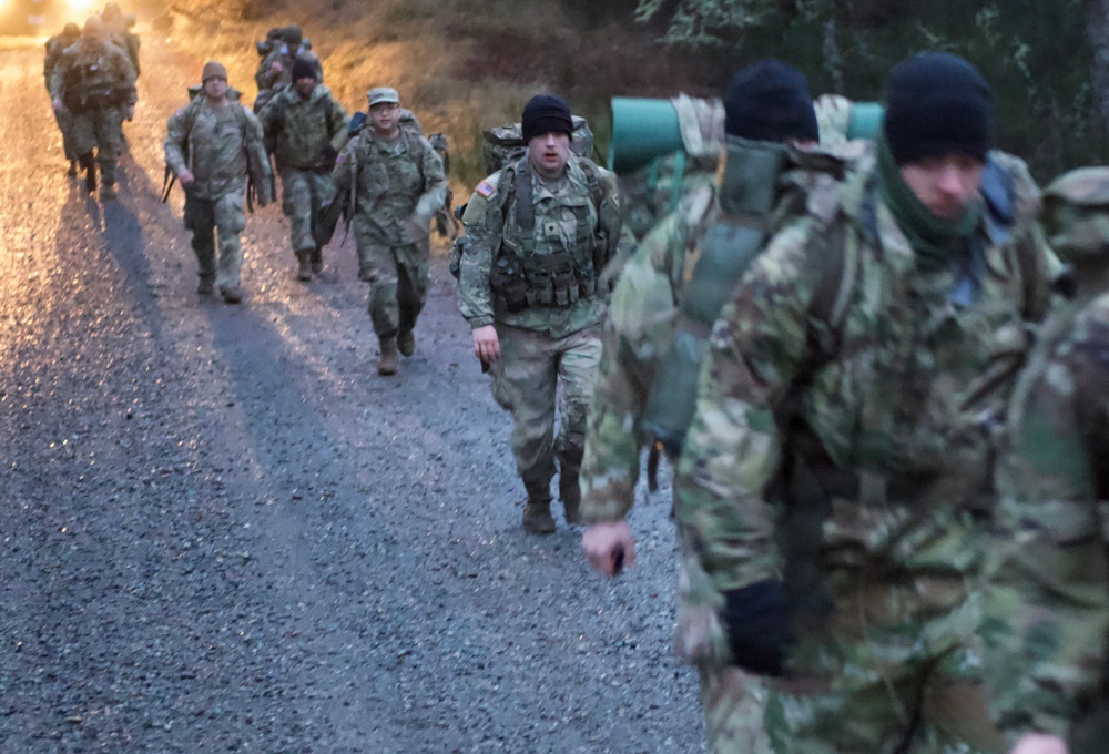 The long road to success: Washington National Guard Soldiers prep for expert E2B assessment